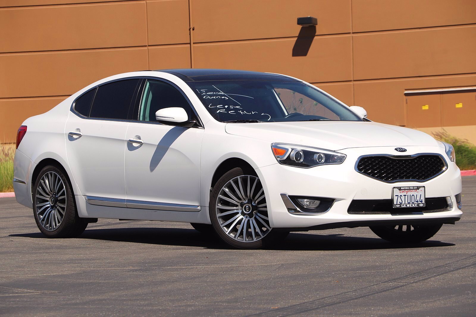 Kia cadenza 2015